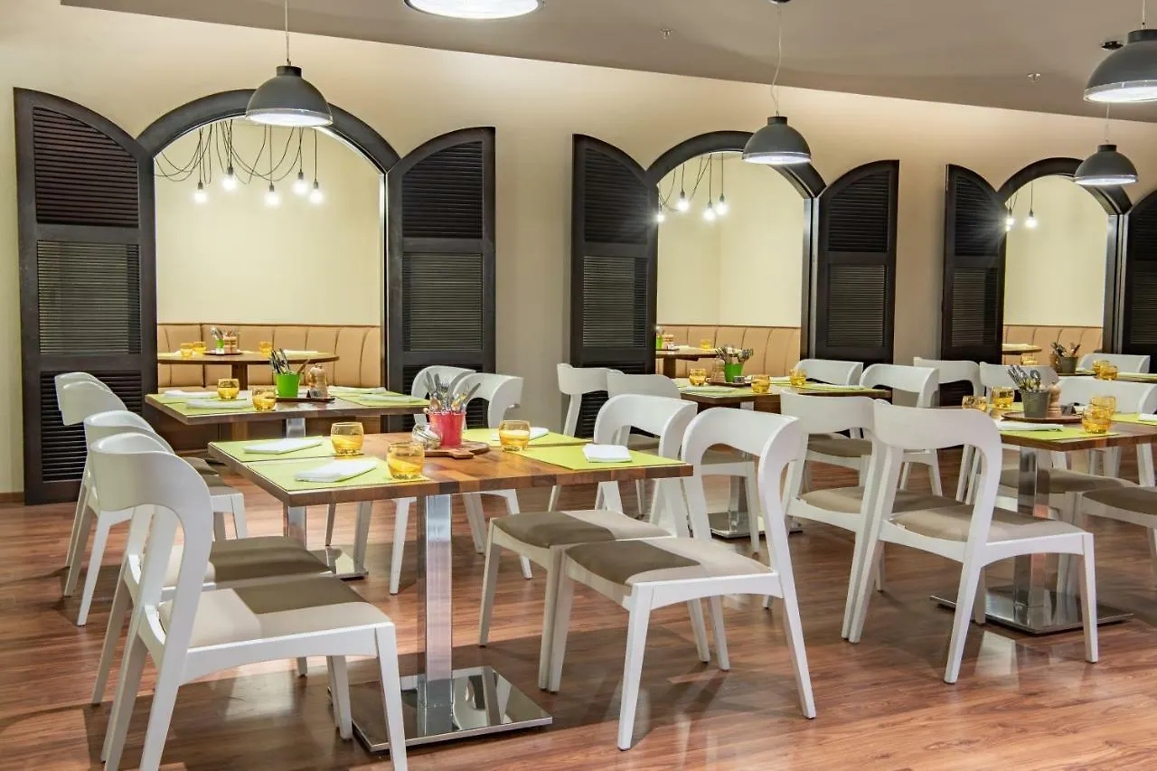 Radisson Hotel & Apartments Dammam Industrial City